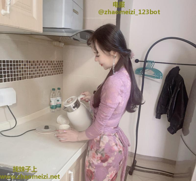 肤白貌美大真胸妹妹