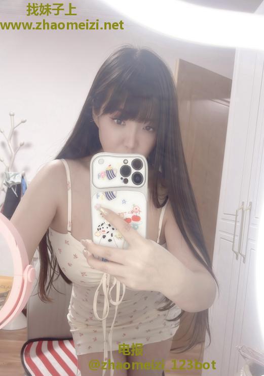 大胸甜妹纸