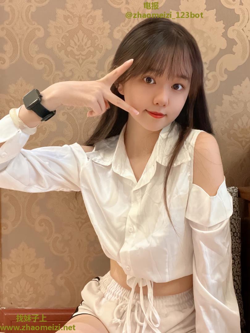 天河甜美多汁小嫩妹