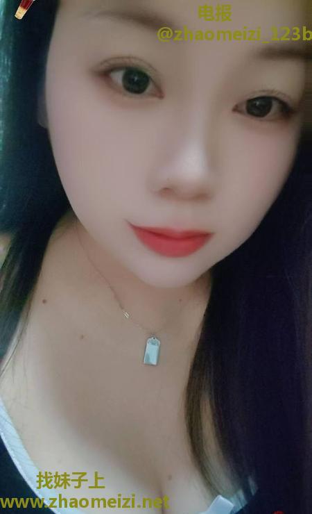 新建大奶风骚少妇