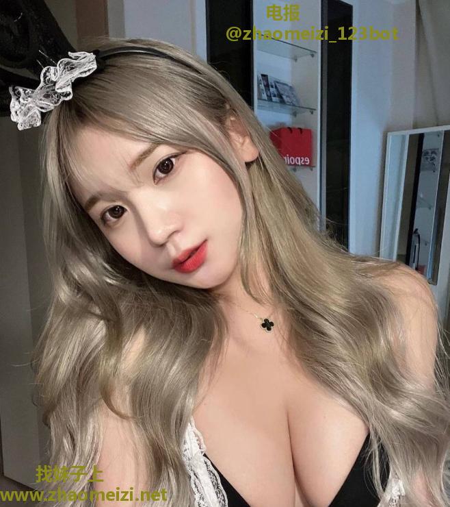 颜值大胸骚妹