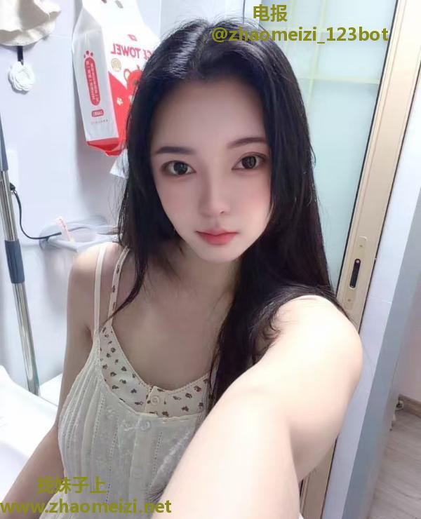 制服诱惑大胸
