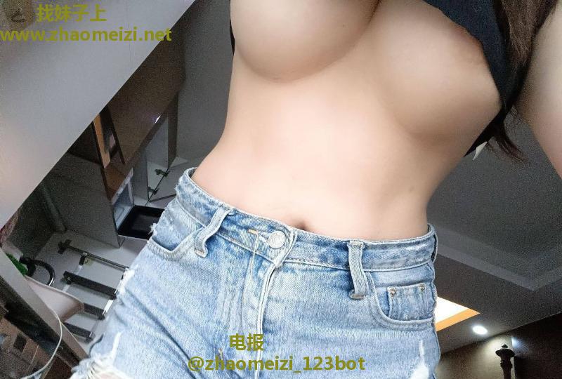 大白E奶小浪浪