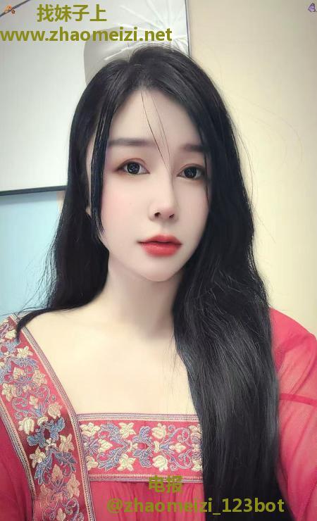 十里河巨乳红粉佳人