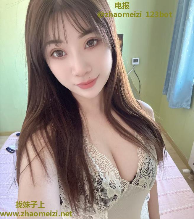 腼腆喷水小少妇菲菲