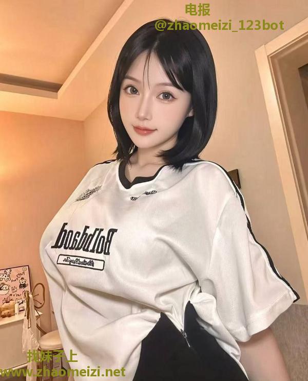 颜值大奶白虎嫩妹UU