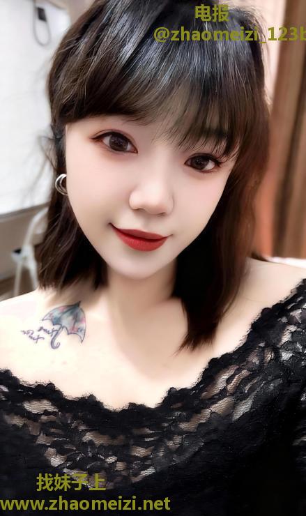 上城性感肉臀卡戴珊