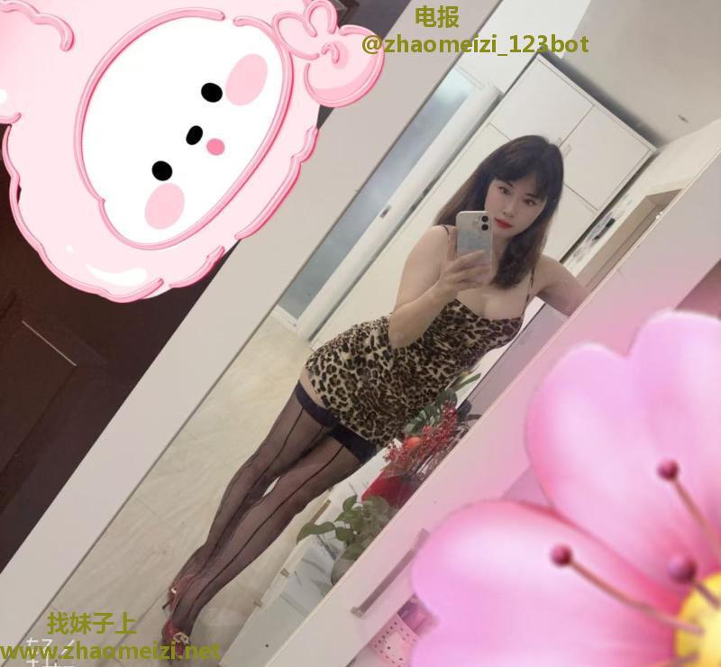 蜜桃骚臀玥玥