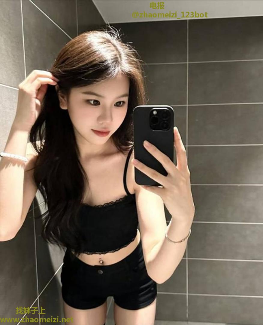 D罩美乳甜妹