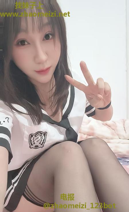 大个性感肥臀美少妇