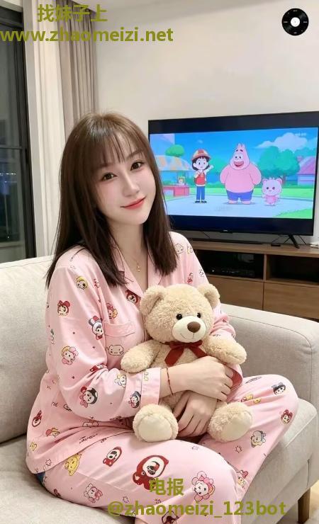 大个性感肥臀美少妇