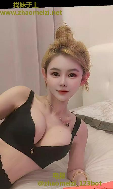 毒龙大奶小巧小豆包