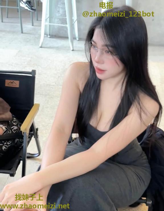 身材很好的大胸御姐