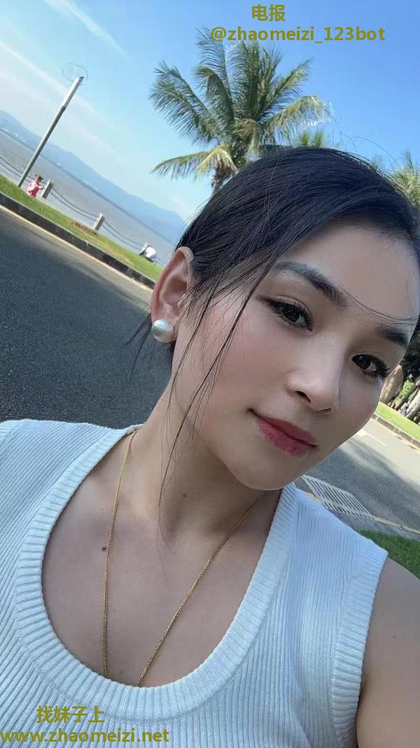 知性苗条靠谱小少妇