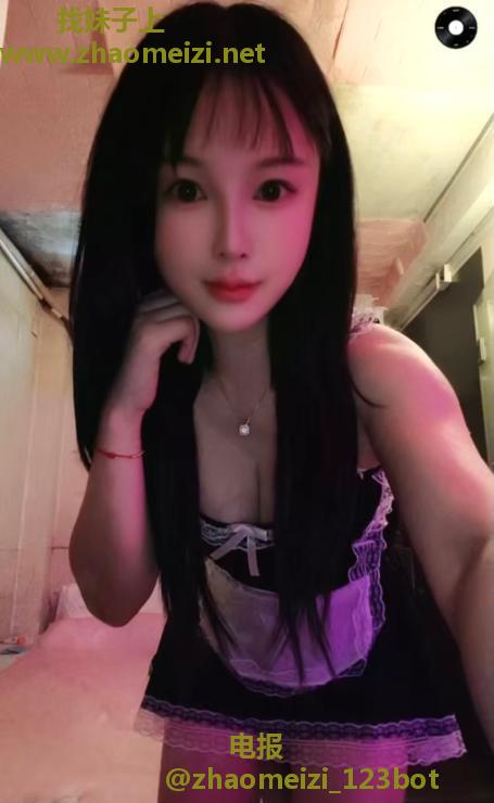 南山大奶翘臀洛洛回归