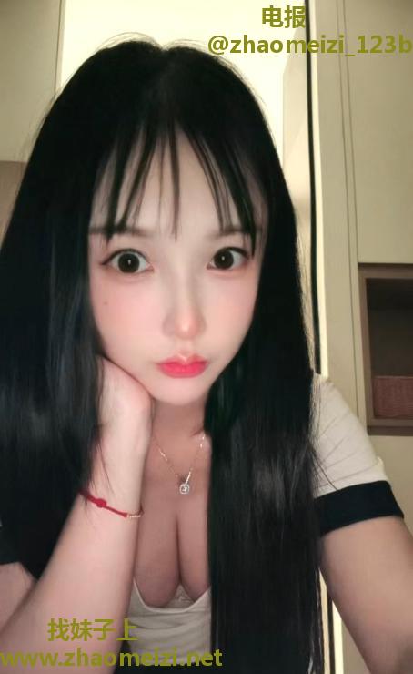 南山大奶翘臀洛洛回归