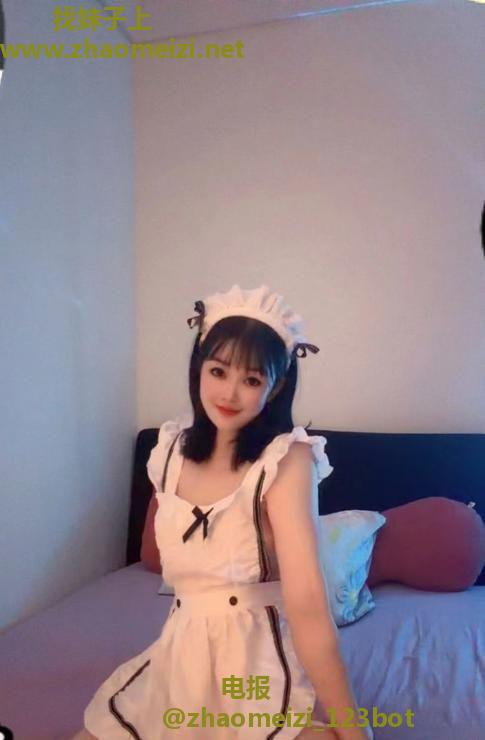 体验服务系蜜桃臀梨子
