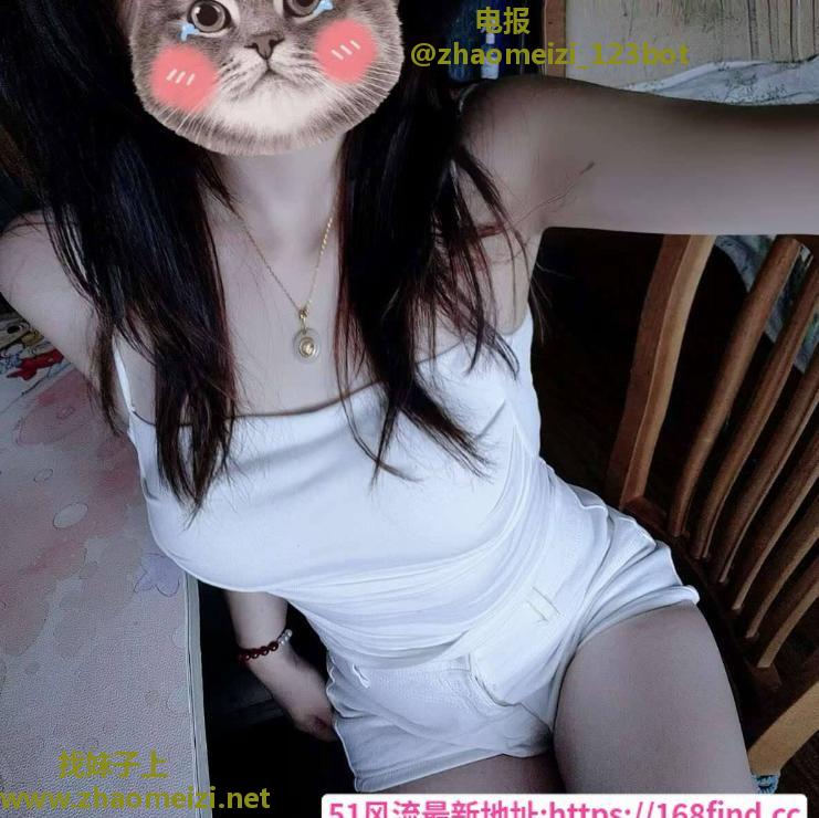 骚气妹子口活一流