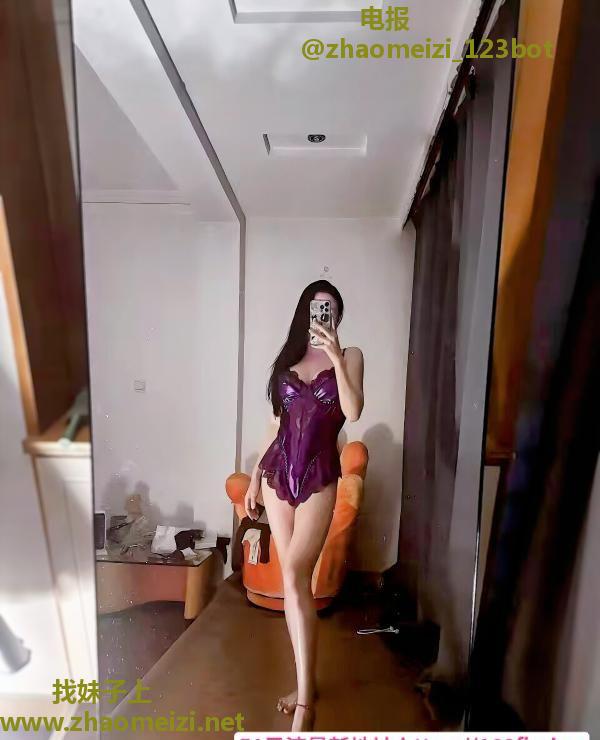 东站颜控大长腿佳佳