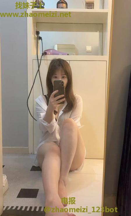 性感清纯美女
