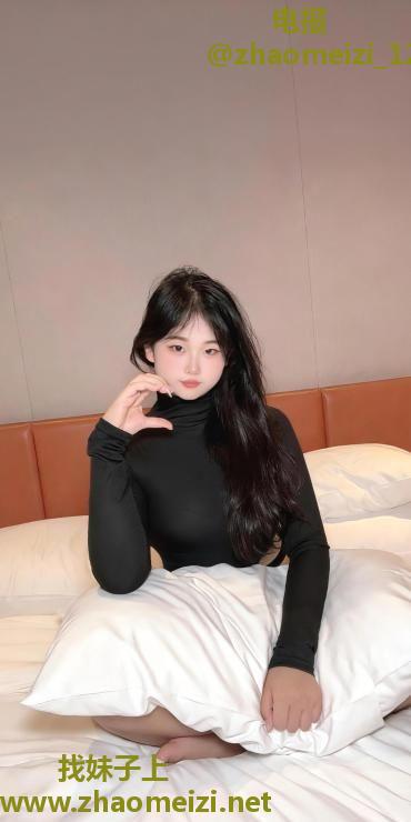 上城翘臀肉腿嫩妹