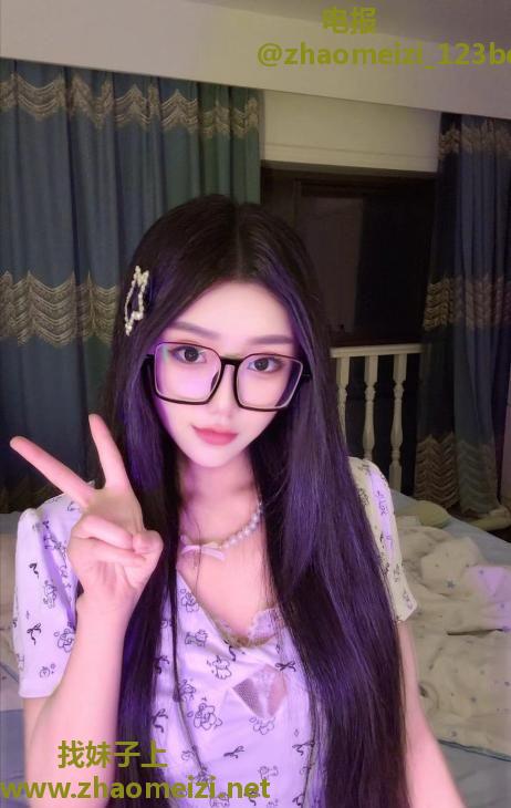 性感诱惑小女友