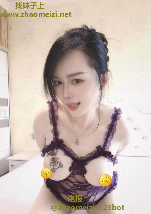 临平风骚吃鸡母狗