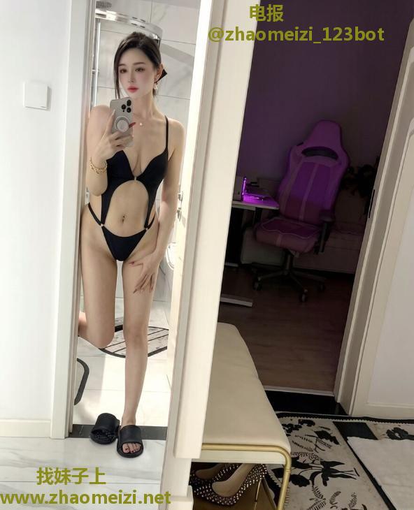 朝阳制服御姐球球