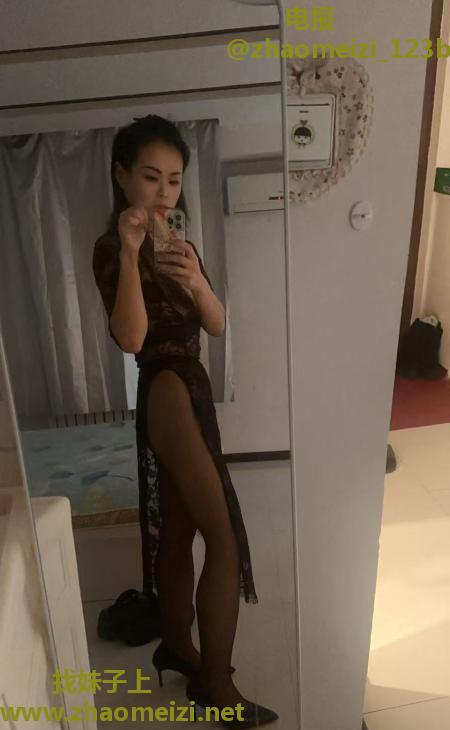 风骚体贴型美女