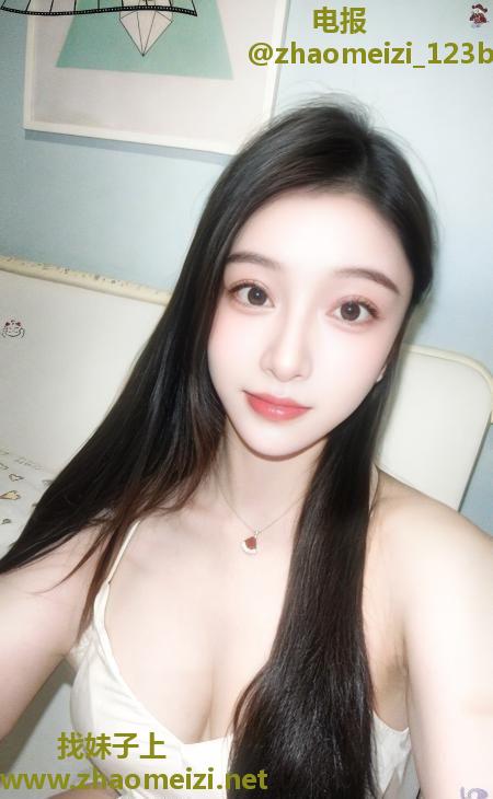 大学城川渝巨乳辣妹