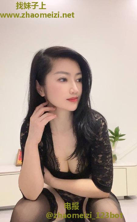 洪山黑丝骚妇