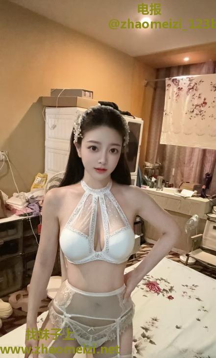 大奶女友柒柒
