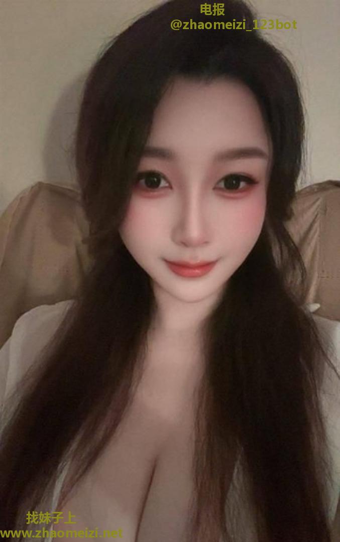 甜美风骚性感靓妹服务棒