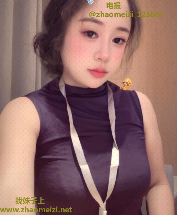 温柔甜美风骚大胸妹