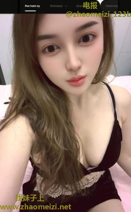 肤白颜值依娜