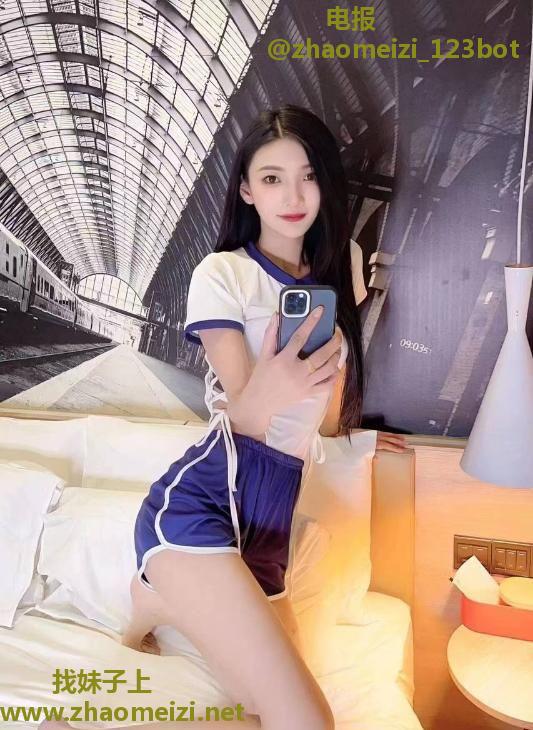 御姐腿模露思思