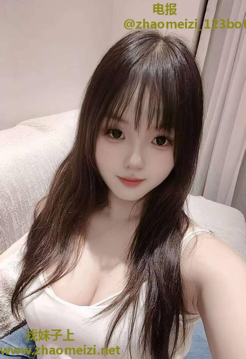 性感大胸小妹