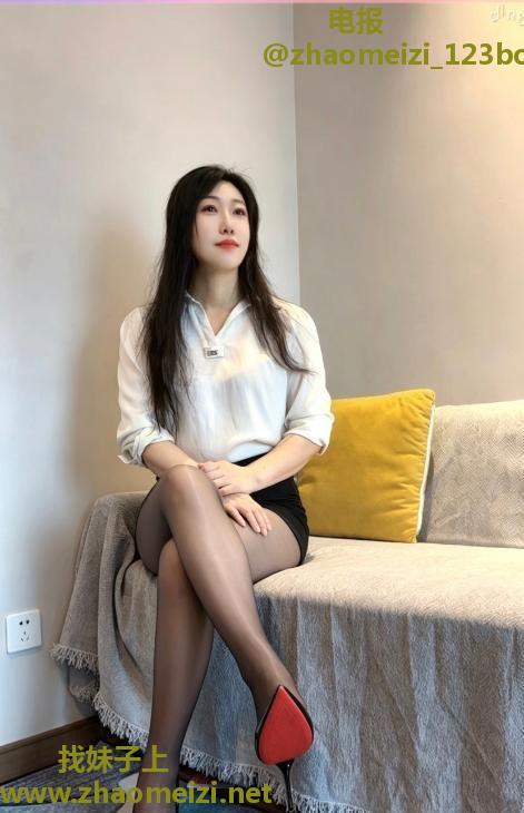 丝足SM肥臀少妇