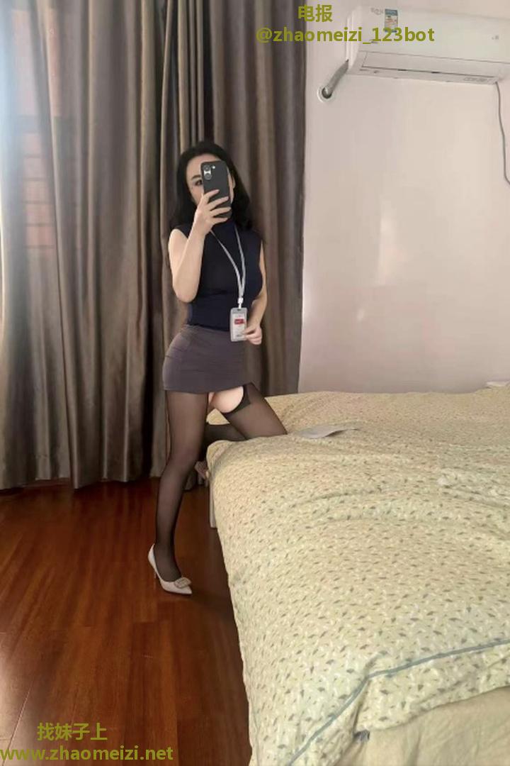 西宁性感眼镜荡妇