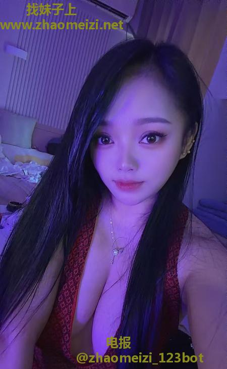 体验轮流上阵大胸妹