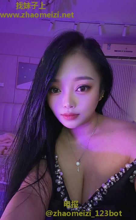 体验轮流上阵大胸妹