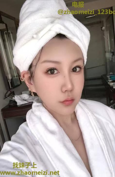 市北深喉女王果冻