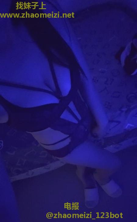 罗湖性感大胸妮宝