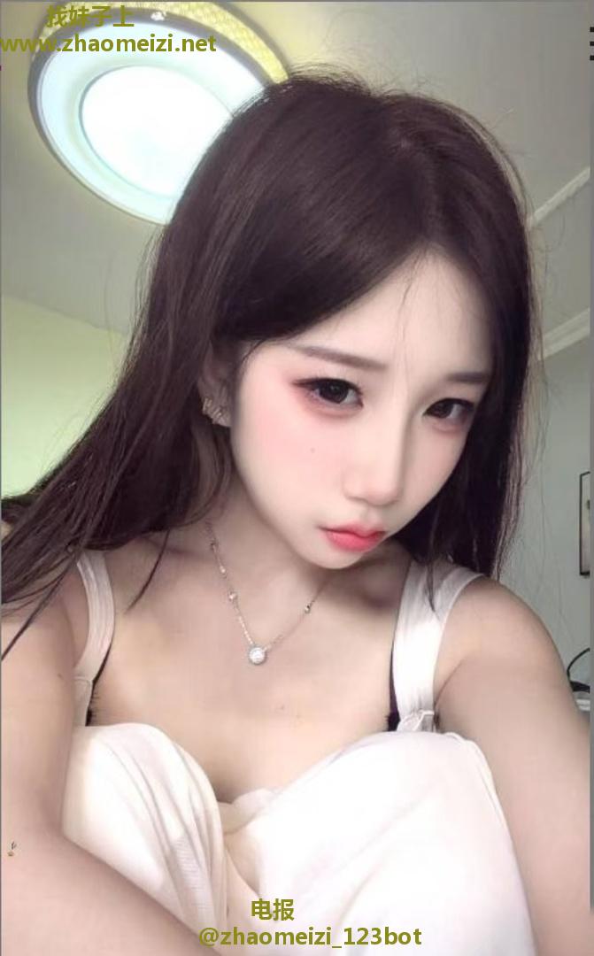 雨花高颜值嫩妹