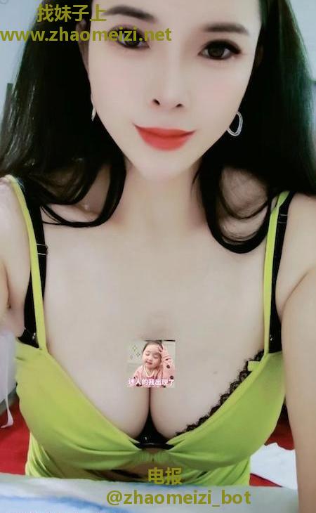 风骚巨乳小丽