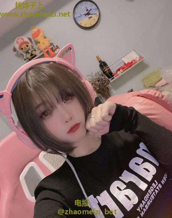 秦淮区嫩妹小雪