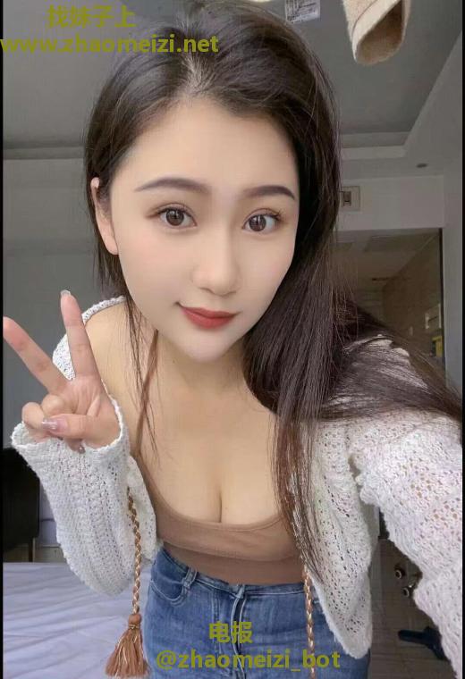 颜值小美女诗宝