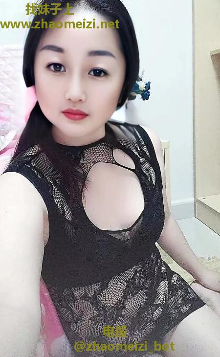 大奶肥臀少妇 小安琪