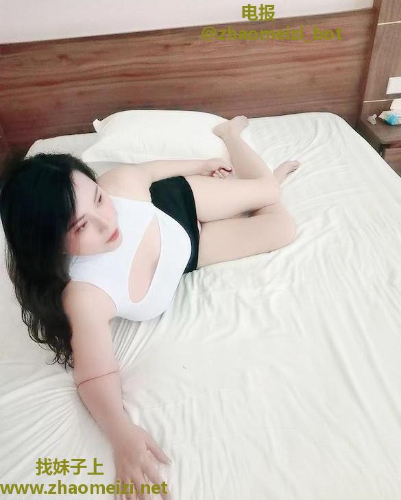 巨乳OL妮妮