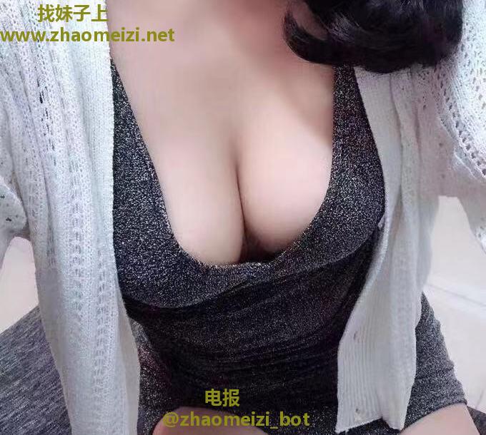 性感美乳美美